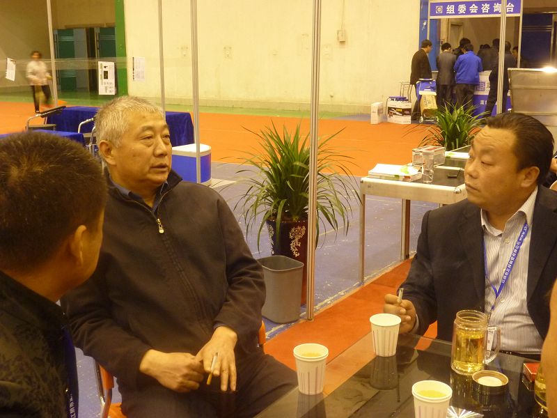 青島展銷會之領(lǐng)導(dǎo)關(guān)懷